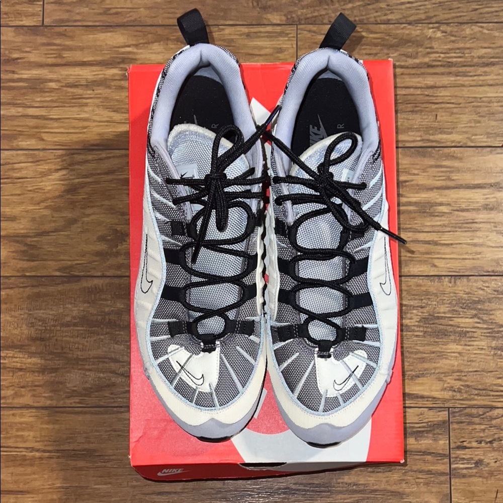Nike Air Max 98 SE “Inside Out” Wolf Grey/Phantom Gunsmoke